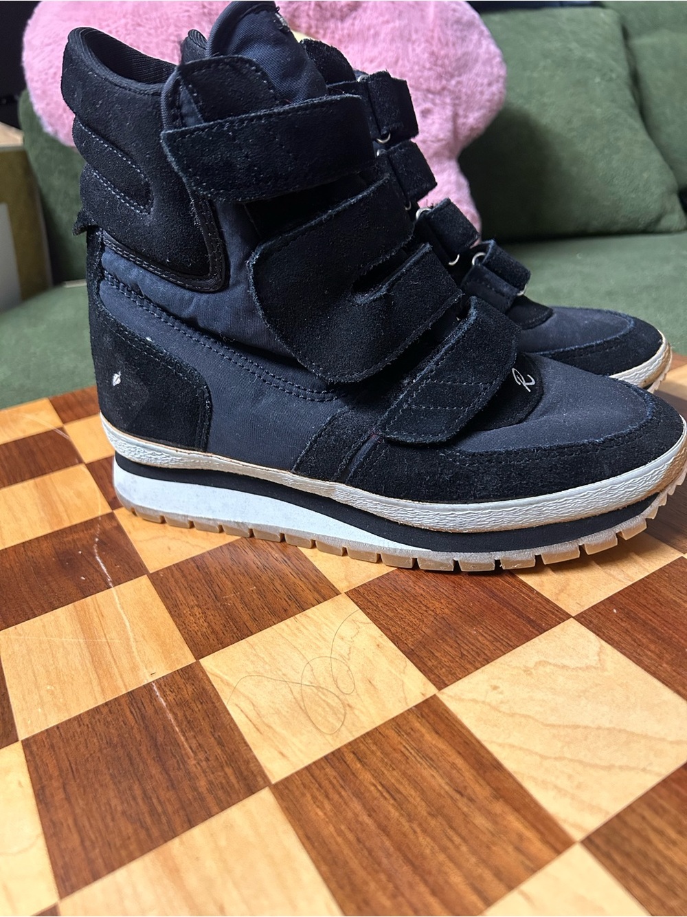 ROFFE Women's Black Wedge Sneaker